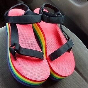 Teva Rainbow Platform Sandals size 10
